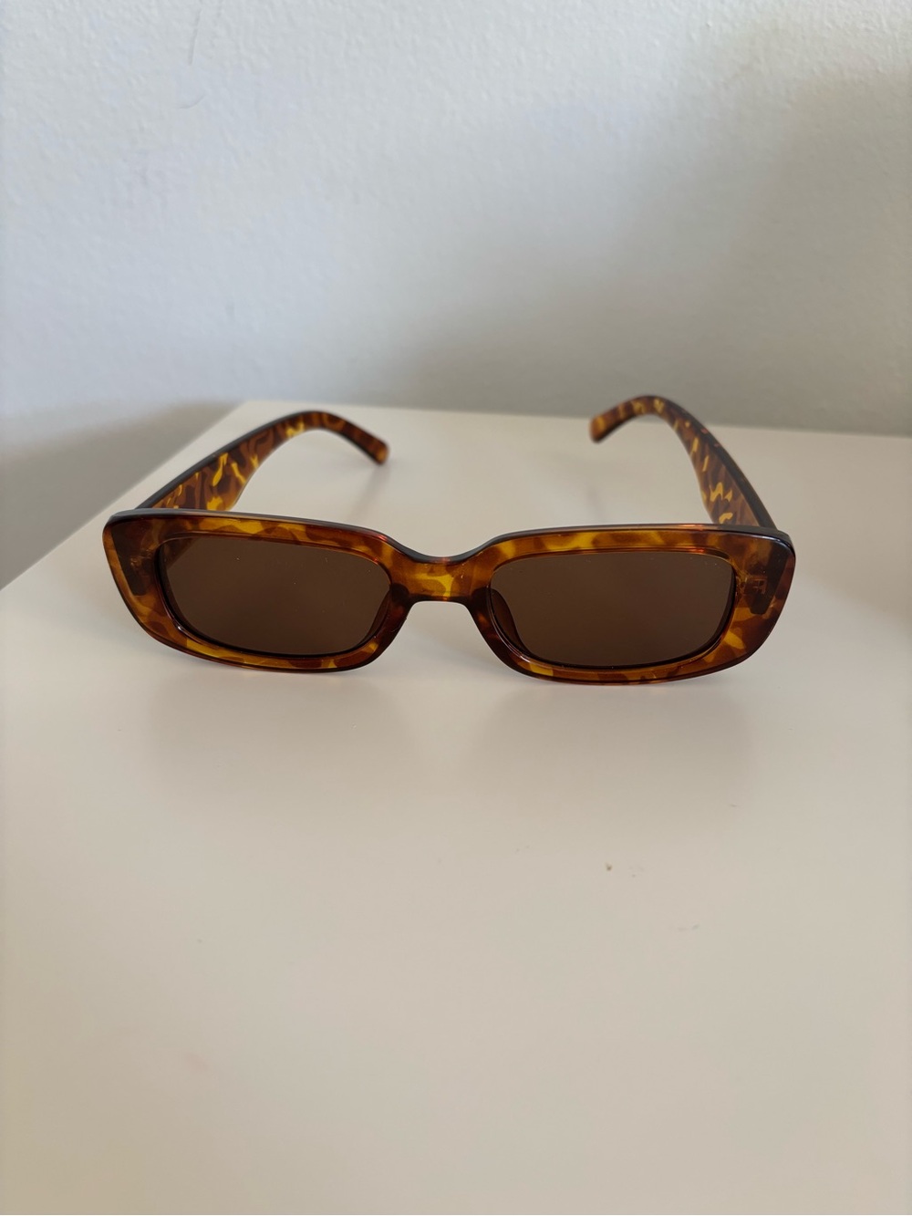 Source Unknown Tortoiseshell Sunglasses with Brown Lenses